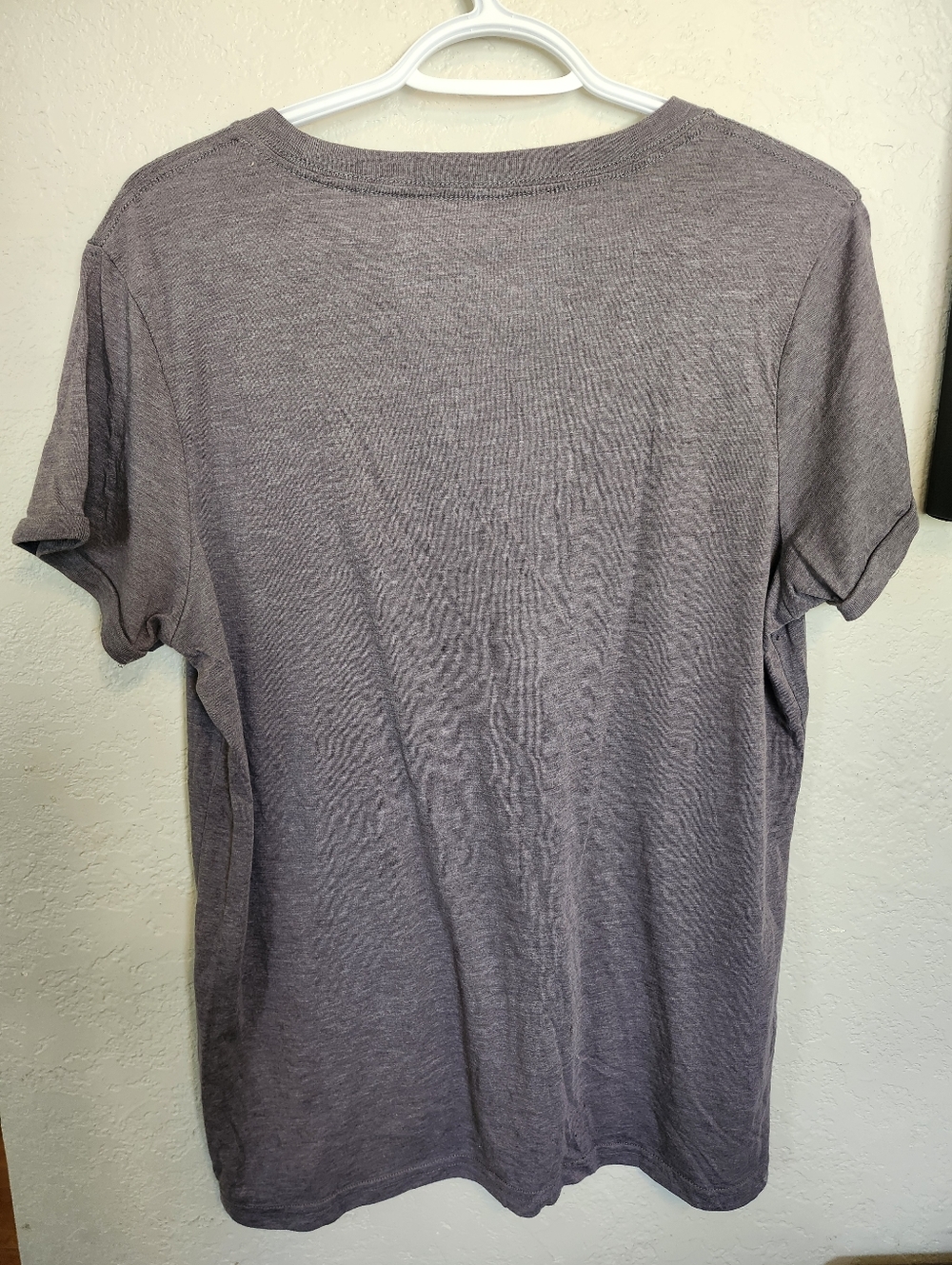 TenTree Heathered Mauve Graphic Tee with Subtle Botanical Print - Picture 4 of 4
